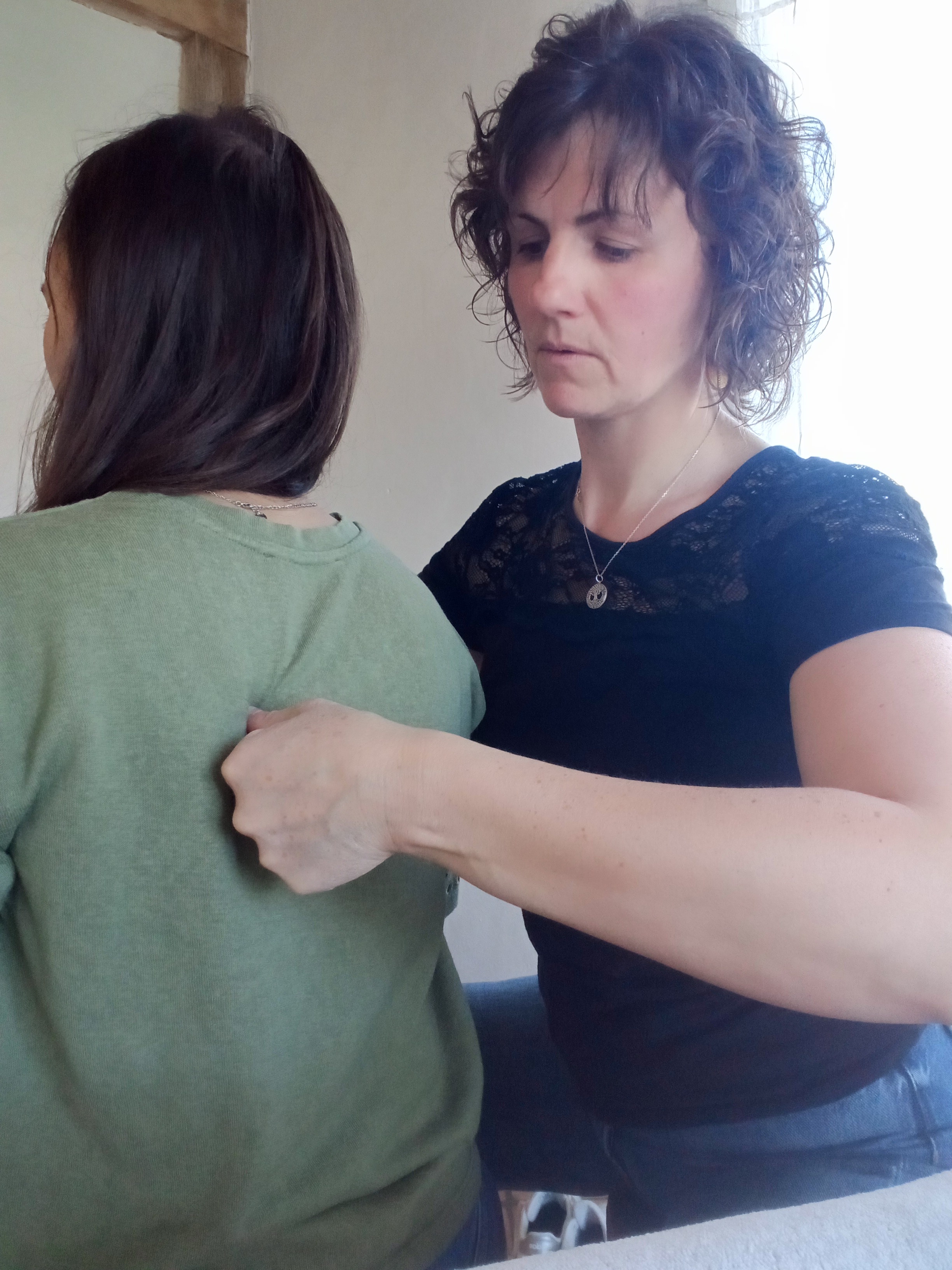 Emilie Menvielle, Réflexologue