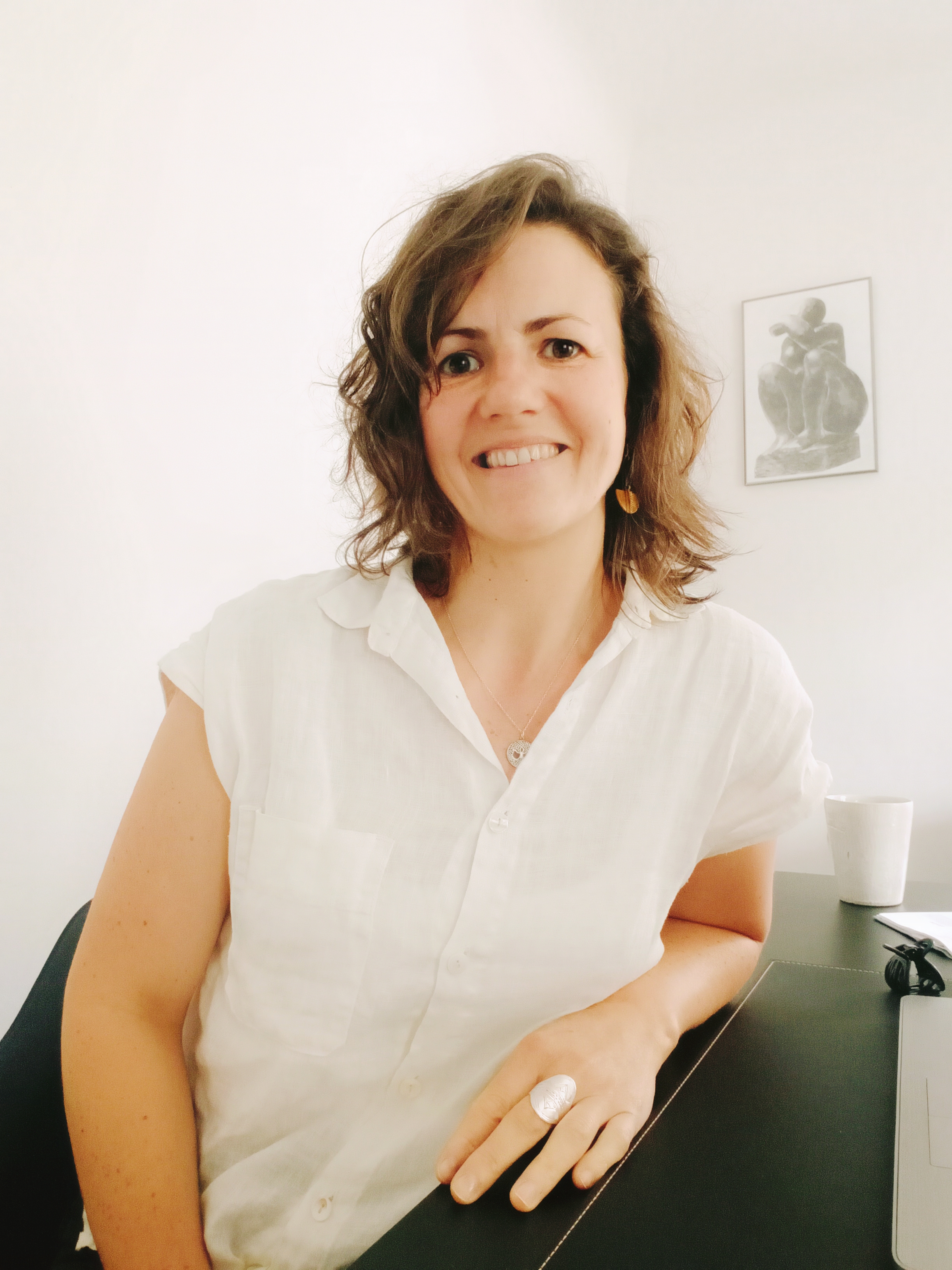 Emilie Menvielle, Réflexologue